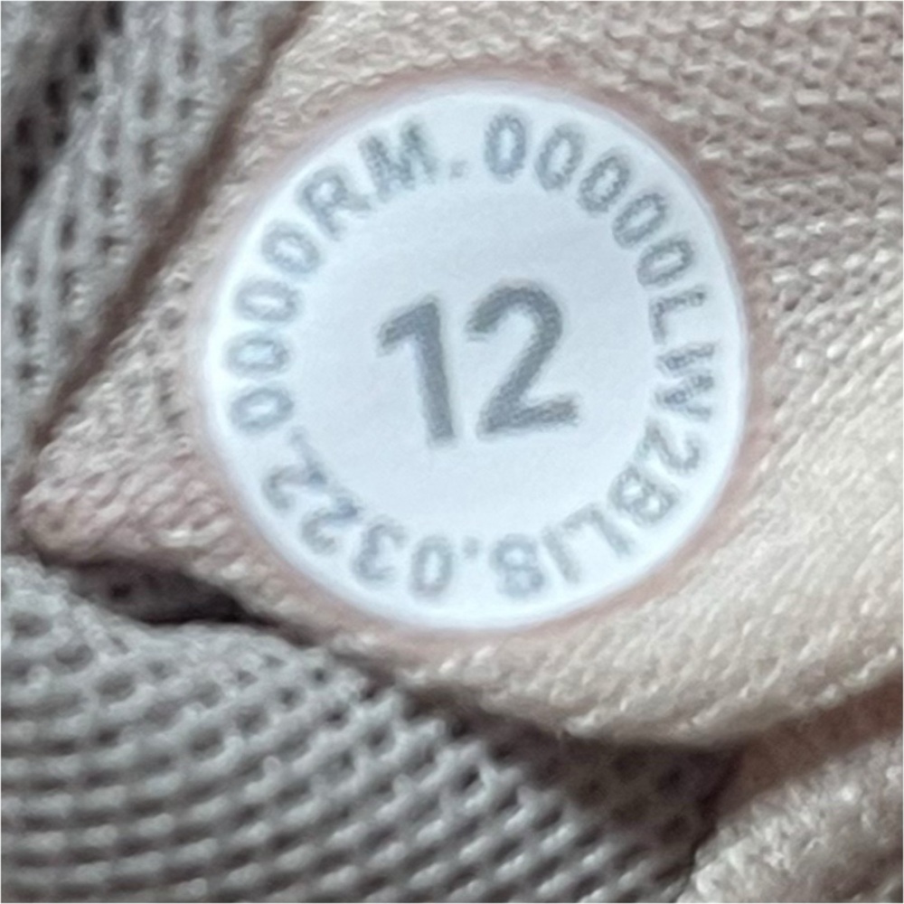 Lululemon Energy Bra Long Line Ribbed Luxtreme Size 12 B/C Cup yoga neutral gym - Picture 4 of 4